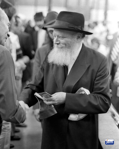 Le Rabbi de Loubavitch et la Médecine Préventive : Une Vision Moderne de la Santé